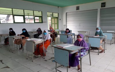 Siswa Kelas 6 MIN 27 HSU Tatap Muka dengan Protokol Kesehatan